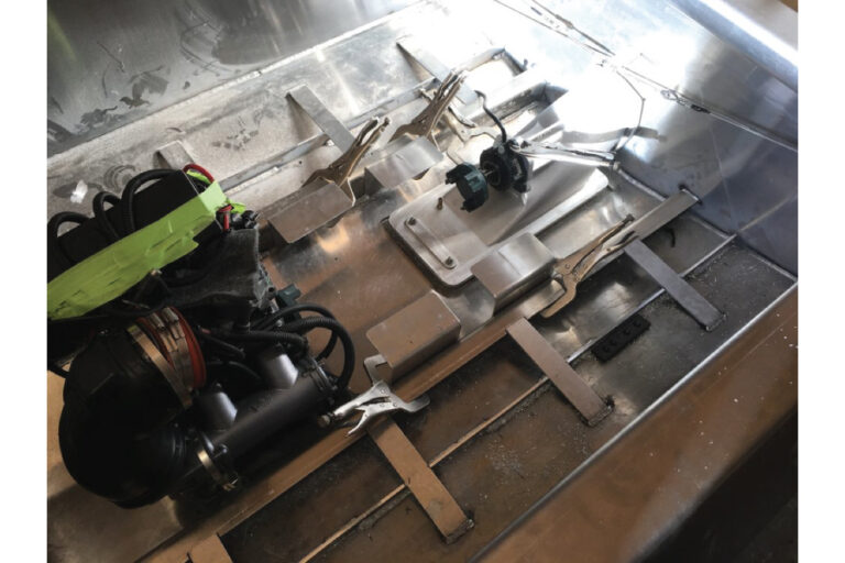 1-engine-Wattscraft-Mini-Jet-Boat-NZ-Jet-Boat-NZ-Kit-Set-Boat-Hull-Kit-NZ-Aluminum-Jet-Boat-Mini-Aluminum-jet-boat-Easy-Jet-Jet-Hull