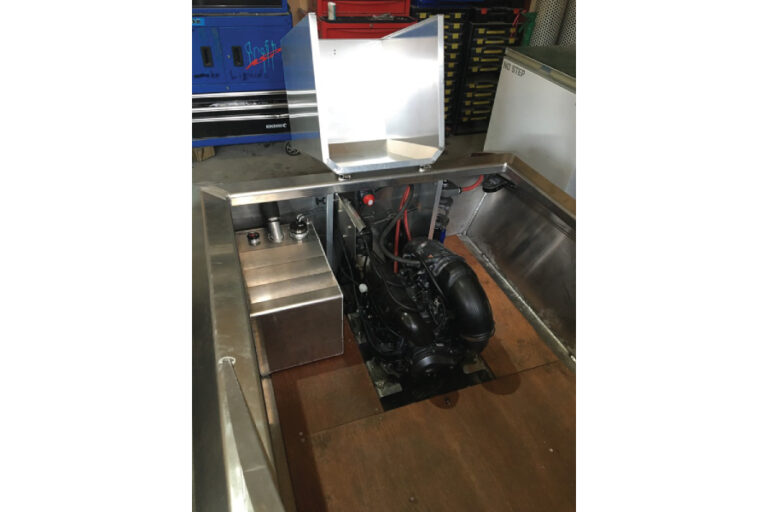 5-engine-Wattscraft-Mini-Jet-Boat-NZ-Jet-Boat-NZ-Kit-Set-Boat-Hull-Kit-NZ-Aluminum-Jet-Boat-Mini-Aluminum-jet-boat-Easy-Jet-Jet-Hull